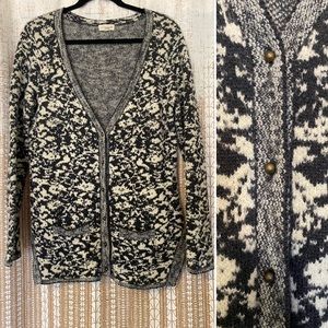 MAISON JULES SWEATER